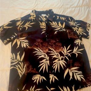 Men’s Haagar Hawaiian button down shirt